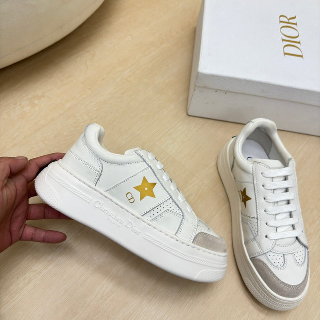 GOLD STAR PLATFORM SNEAKER IN WHITE CALFSKIN AND SUEDE