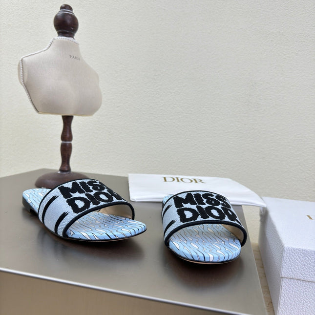 DWAY SLIDE EMBROIDERED COTTON AND POWDER BLUE MISS DIOR ALLOVER MOTIF