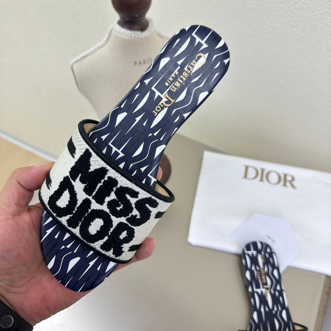 DWAY SLIDE EMBROIDERED COTTON AND NAVY BLUE MISS DIOR ALLOVER MOTIF