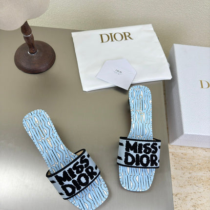 DWAY HEELED SLIDE EMBROIDERED COTTON AND LIGHT PINK MISS DIOR ALLOVER MOTIF 35 MM