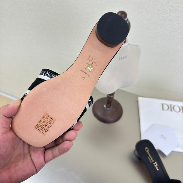 DWAY HEELED SLIDE EMBROIDERED COTTON AND BLACK MISS DIOR ALLOVER MOTIF 35 MM