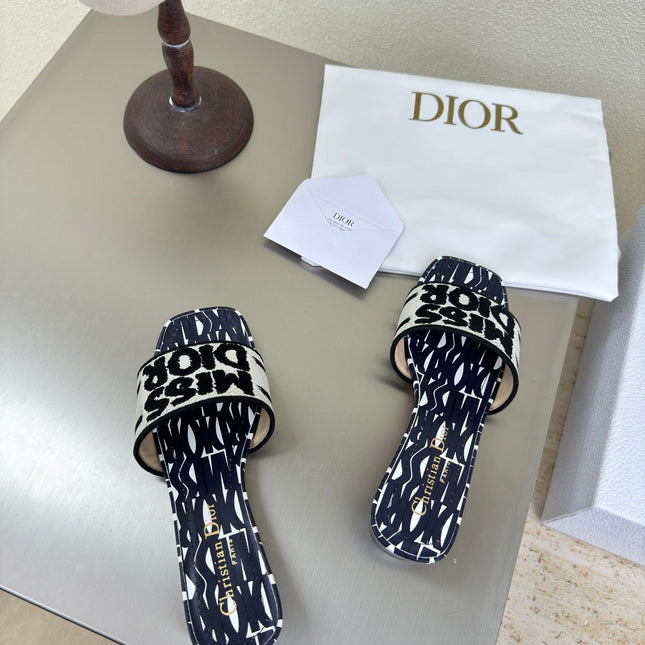 DWAY HEELED SLIDE EMBROIDERED COTTON AND NAVY BLUE MISS DIOR ALLOVER MOTIF 35 MM