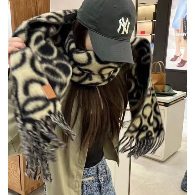 ANAGRAM 200 CM SCARF IN BLACK MIX BEIGE ALPACA AND WOOL 411850