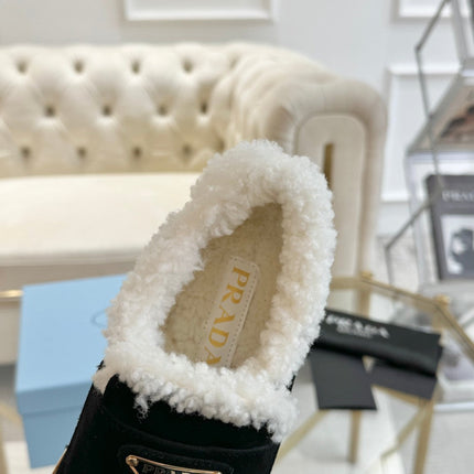 SUEDE LOAFER BLACK WITH SHEARLING LINING