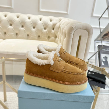 SUEDE LOAFER CAMEL WITH SHEARLING LINING