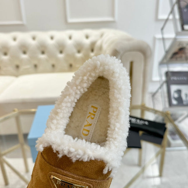 SUEDE LOAFER CAMEL WITH SHEARLING LINING