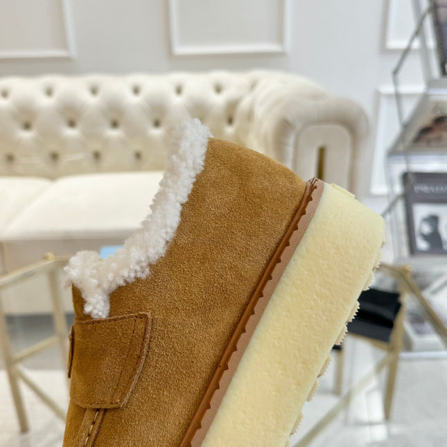 SUEDE LOAFER CAMEL WITH SHEARLING LINING