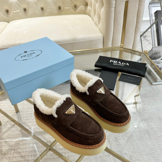 SUEDE LOAFER CHOCOLATE WITH SHEARLING LINING
