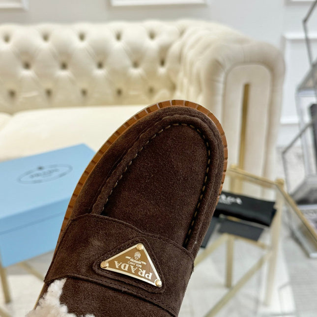 SUEDE LOAFER CHOCOLATE WITH SHEARLING LINING