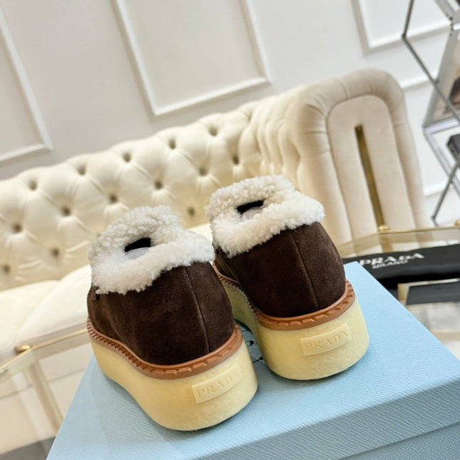SUEDE LOAFER CHOCOLATE WITH SHEARLING LINING