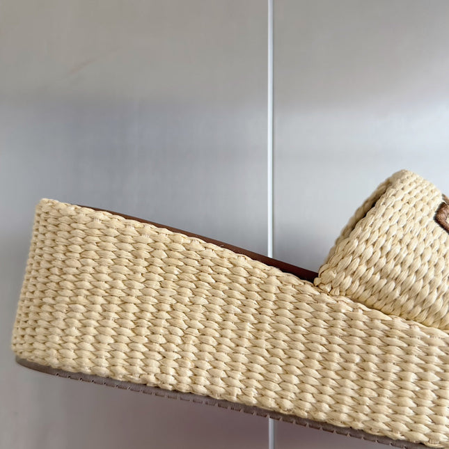 FENDI PLATFORM WEDGES IN BEIGE RAFFIA WITH BROWN EMBROIDERED LOGO