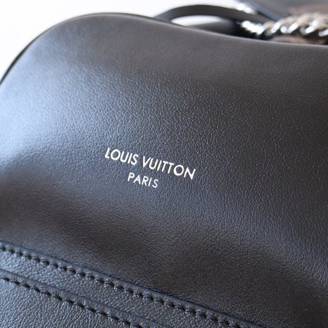 LV 25S MONTSOURIS VIBE 35 IN BLACK LAMBSKIN SILVER HARDWRE
