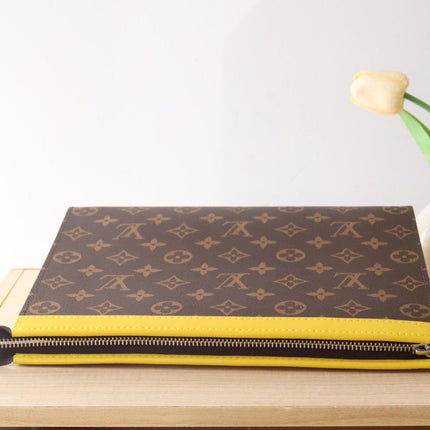 LV 25S POCHETTE VOYAGE 26 IN YELLOW MONOGRAM MACASSAR COATED CANVAS