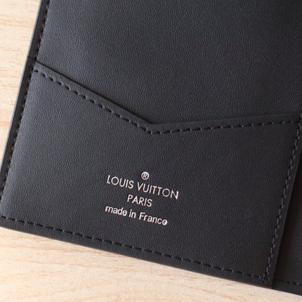 LV 25S PASSPORT HOLDER 14 IN BLACK EMBOSSED MONOGRAM SHADOW CALFSKIN