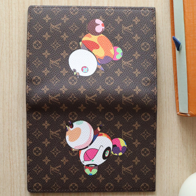 DOLL PASSPORT WALLET IN CHOCOLATE BROWN MONOGRAM CALFSKIN