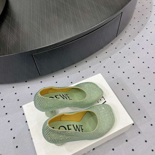 Loew pump 100 in suede and allover rhinestones pastel green