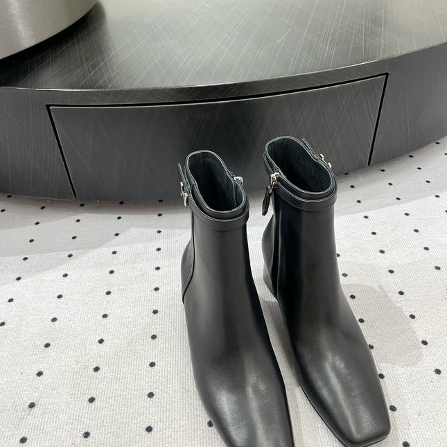 HOMMAGE ANKLE BOOT 5 CM IN BLACK CALFSKIN