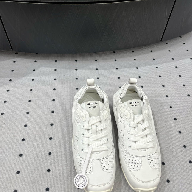 TRAIL SNEAKER IN WHITE CALFSKIN