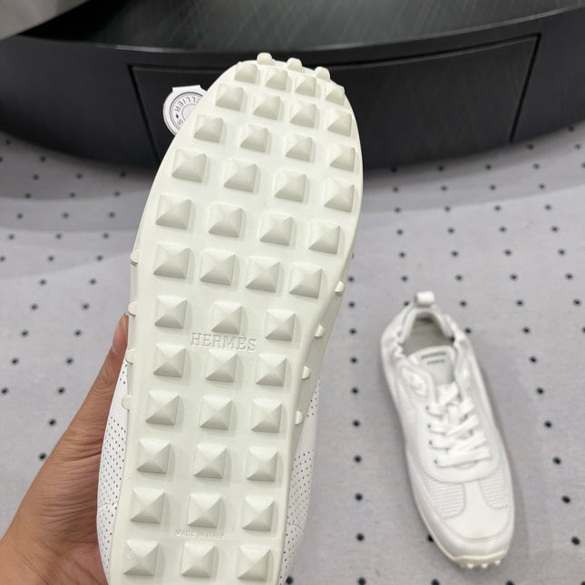 TRAIL SNEAKER IN WHITE CALFSKIN