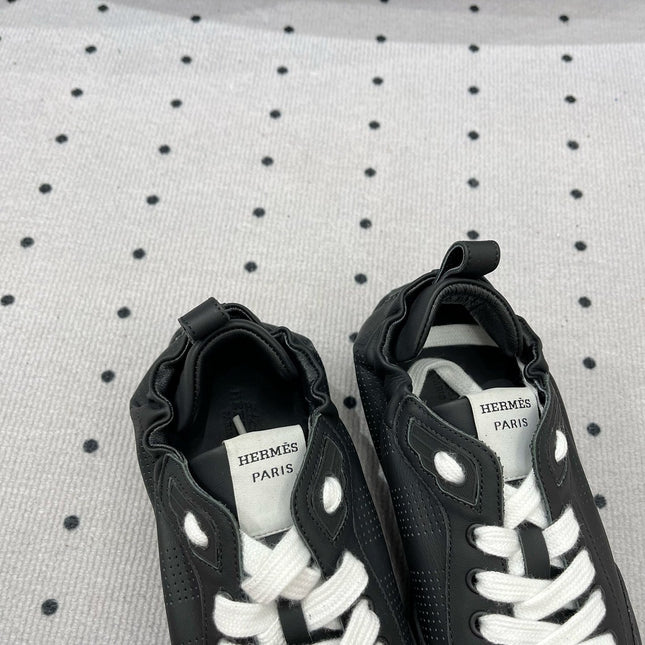 TRAIL SNEAKER IN BLACK CALFSKIN