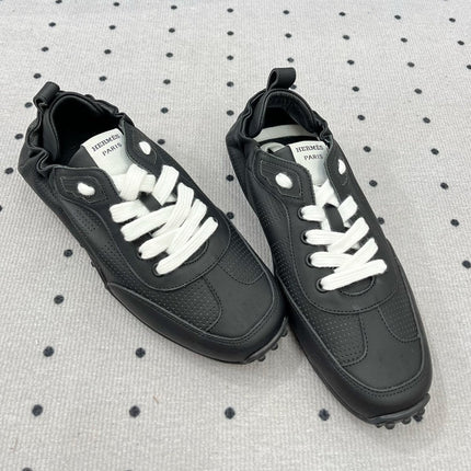 TRAIL SNEAKER IN BLACK CALFSKIN