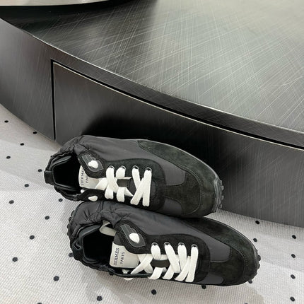 TRAIL SNEAKER IN BLACK SUEDE