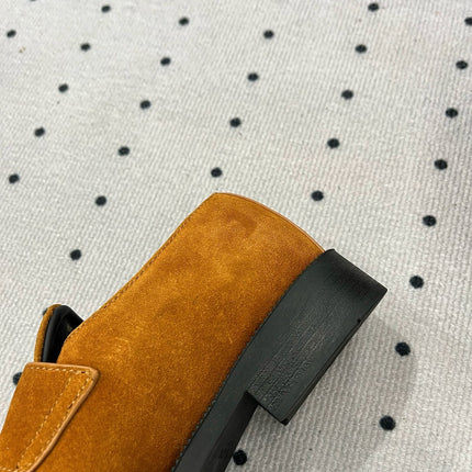 TRIANGLE LOGO LOAFER IN PERU BROWN SUEDE