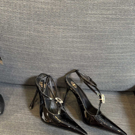 HIGH SANDAL ATTACHED GEM IN BLACK GLOSSY CALFSKIN