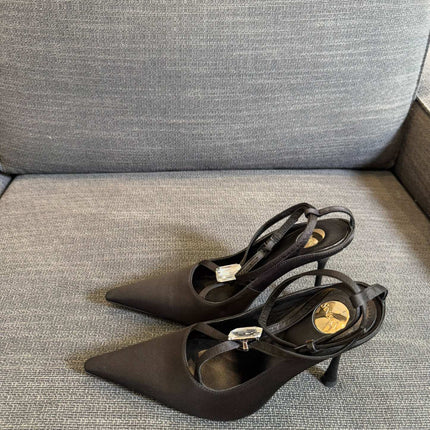 HIGH SANDAL ATTACHED GEM IN BLACK SILK