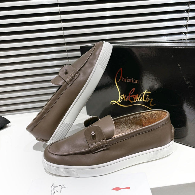 CHAMBELIBOAT REVERSED NUBUCK BOAT SHOES IN CHOCOLATE BROWN SHINY CALFSKIN