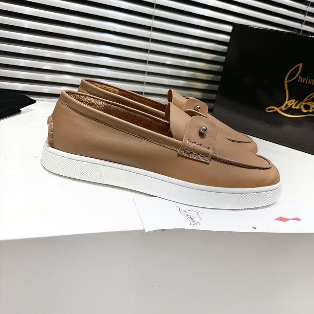 CHAMBELIBOAT REVERSED NUBUCK BOAT SHOES IN PEANUT BROWN SHINY CALFSKIN