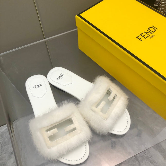 FENDI BAGUETTE MINK SLIDE SLIPPER IN WHITE FUR
