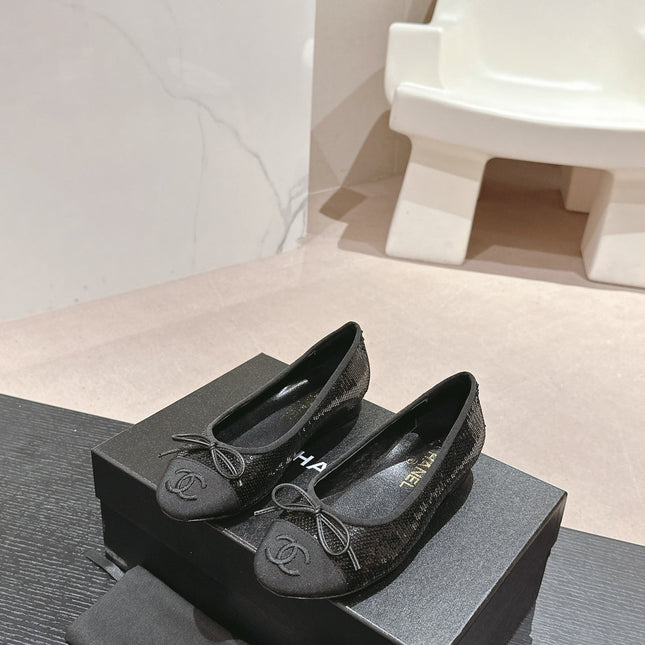 BALLET FLATS IN BLACK GLITTERED TULLE AND SATIN