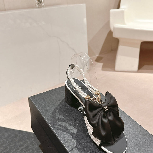 HIGH SANDAL WITH PEARL CHAIN BLACK LAMBSKIN WITH WHITE RHINESTONES