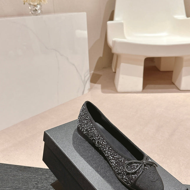 BALLET FLATS IN BLACK MIX WHITE TWEED AND SATIN