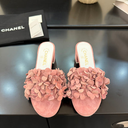 MID HEEL 45 MM MULE IN PEACH PINK SUEDE