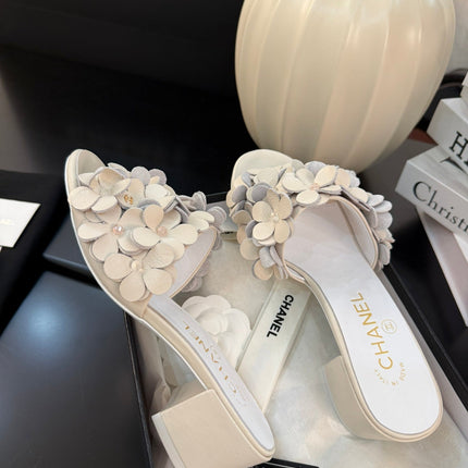 MID HEEL 45 MM MULE IN WHITE CALFSKIN