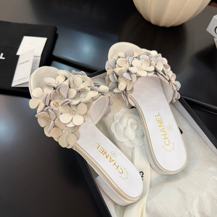 FLAT MULE 15 MM IN PALE GRAY CALFSKIN