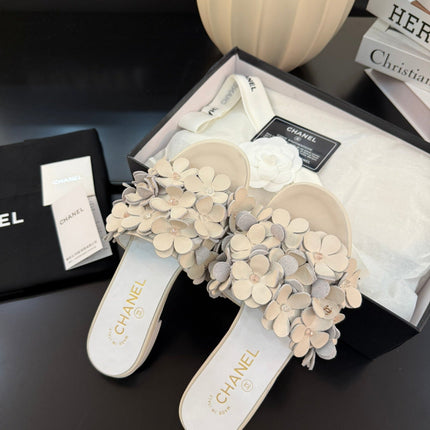 FLAT MULE 15 MM IN PALE GRAY CALFSKIN