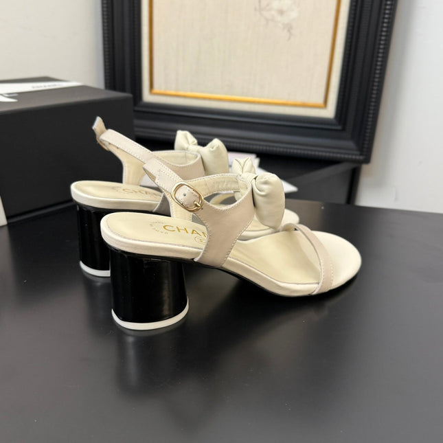 MID HEEL SANDALS IN WHITE CALFSKIN WITH BOW