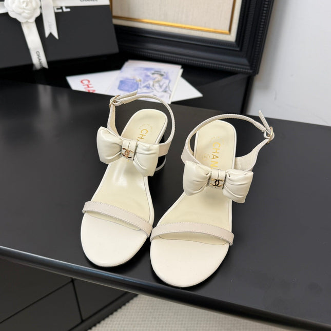 MID HEEL SANDALS IN WHITE CALFSKIN WITH BOW