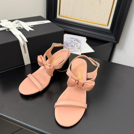 MID HEEL 45 MM SANDALS IN PEACH PINK CALFSKIN