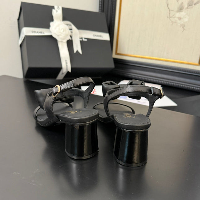 MID HEEL 45 MM SANDALS IN BLACK CALFSKIN