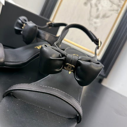 MID HEEL 45 MM SANDALS IN BLACK CALFSKIN