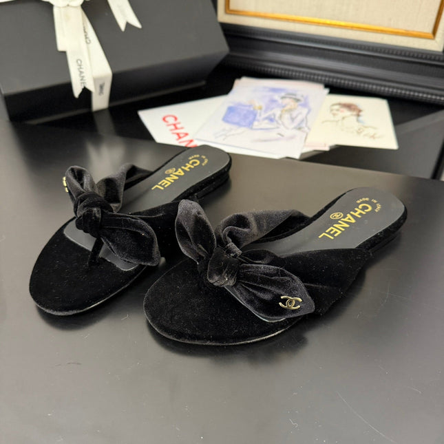 CC 25C Thong Sandal Bow Black Velvet fabric 233564