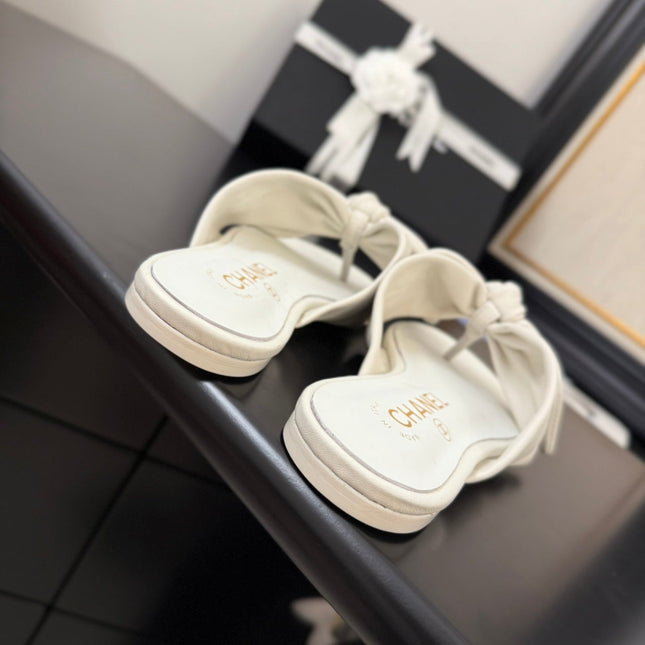 CC 25C Thong Sandal Bow White Lambskin 233563