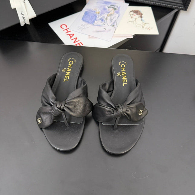 CC 25C Thong Sandal Bow Black Lambskin 233562