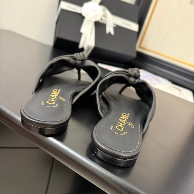 CC 25C Thong Sandal Bow Black Lambskin 233562