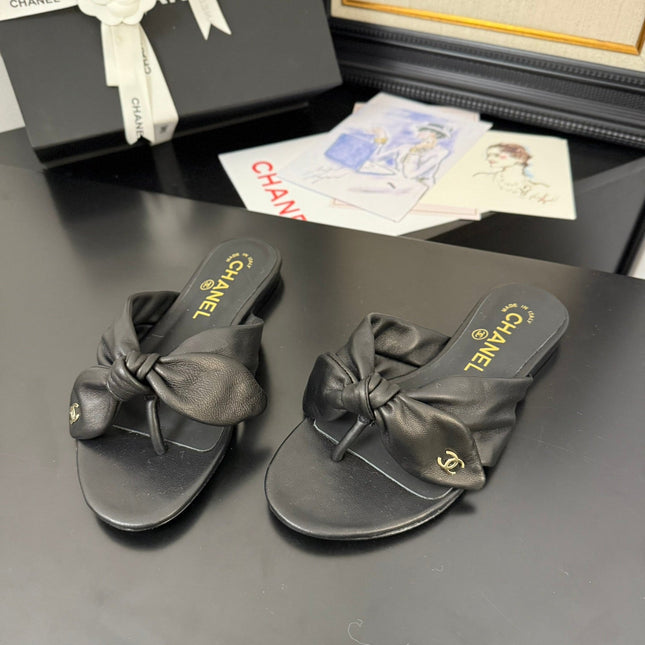 CC 25C Thong Sandal Bow Black Lambskin 233562