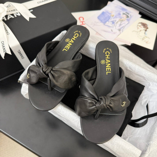 CC 25C Thong Sandal Bow Black Lambskin 233562